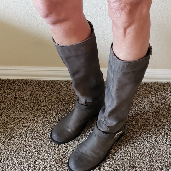 Scoop NYC Shoes - Grey leather tall boot